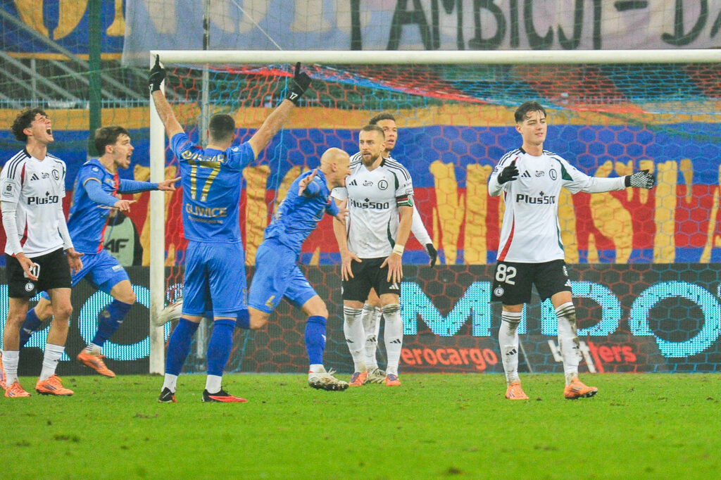 Legia na kolanach. Jesień, o której Warszawa chce zapomnieć